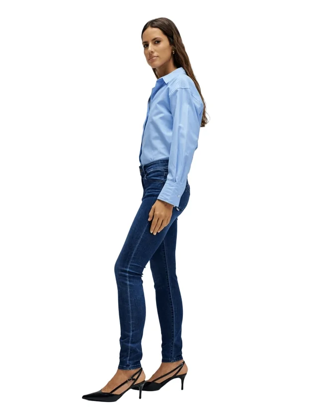 Wonder Skinny Backpocket Detail