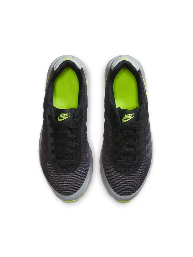 Air Max Invigor