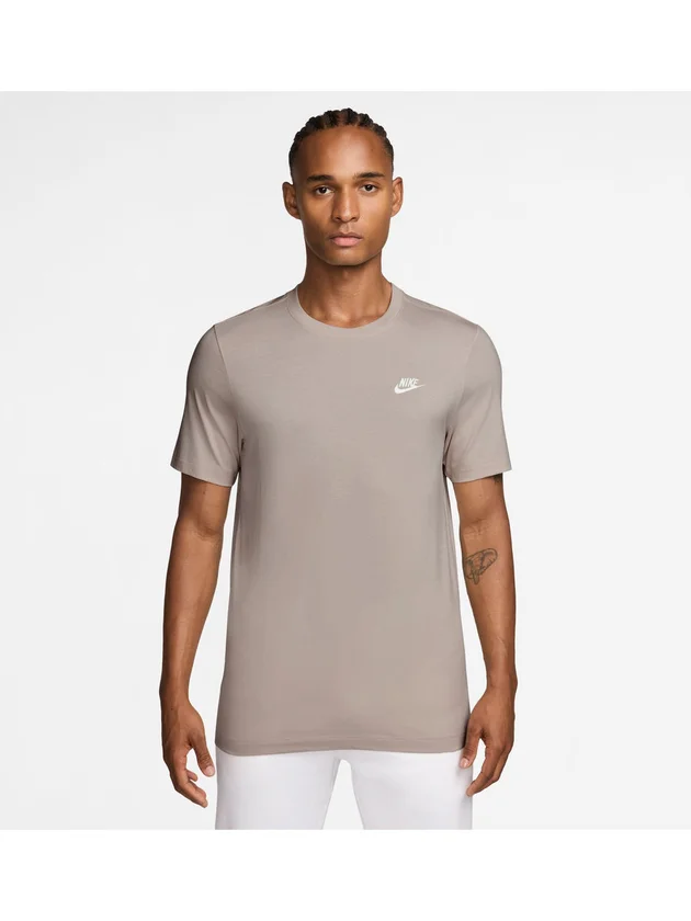 Club Tee