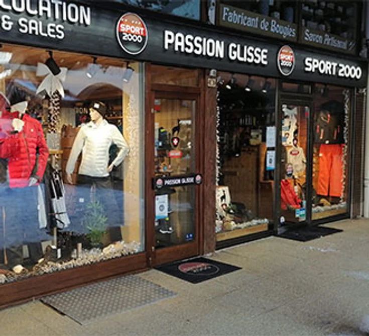 Extérieur du magasin SPORT 2000 LA CLUSAZ PASSION GLISSE