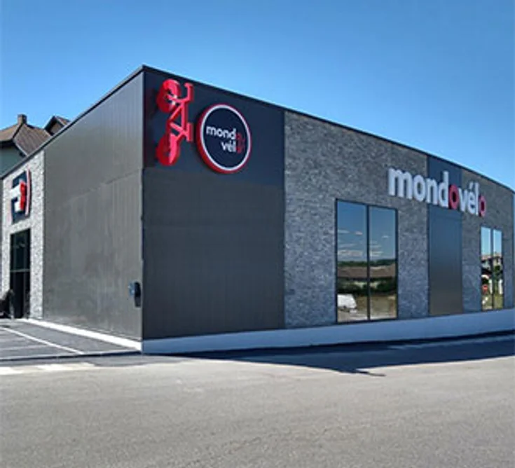 Extérieur du magasin MONDOVELO RUMILLY