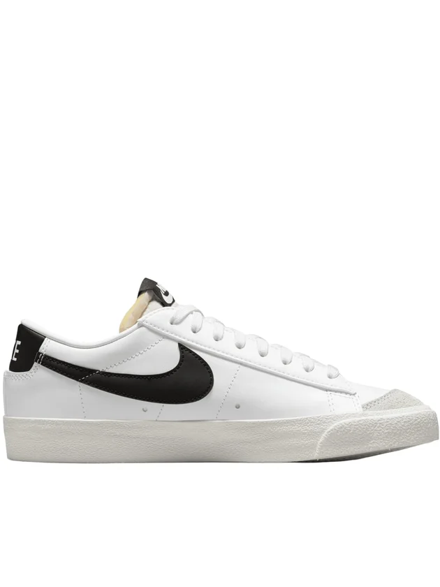 Blazer Low 77