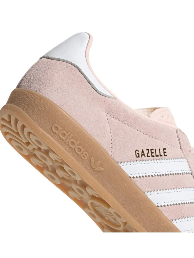 Gazelle Indoor