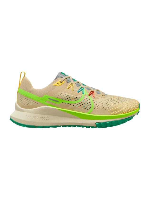 React Pegasus Trail 4