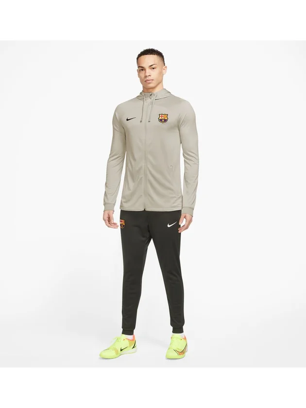 Df Strk Hd Trk Suit
