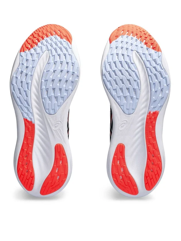 Gel Nimbus 26