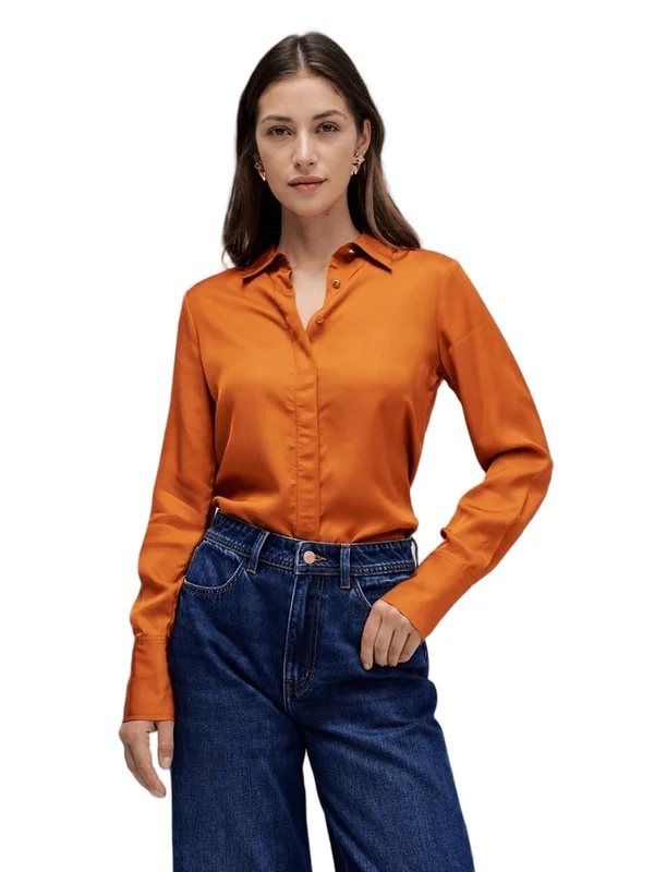 Basic Shirt W Gold Buttons