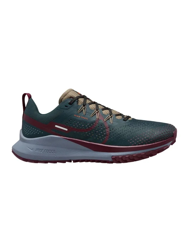 React Pegasus Trail 4