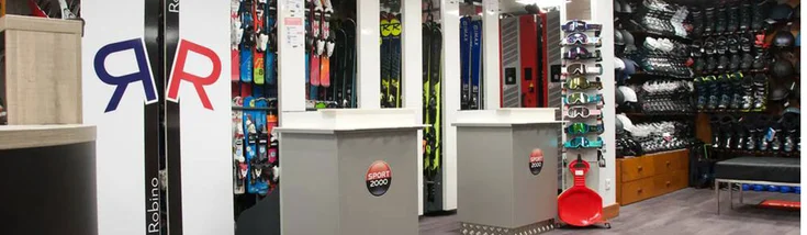 Intérieur du magasin SPORT 2000 LA PLAGNE CENTRE ROBINO 3R
