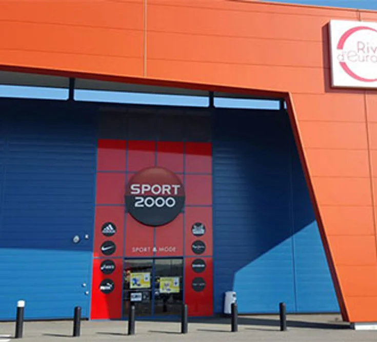 Extérieur du magasin SPORT 2000 GIVET