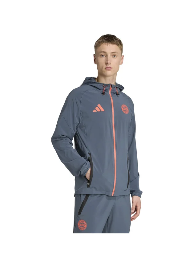 FC Bayern Travel J