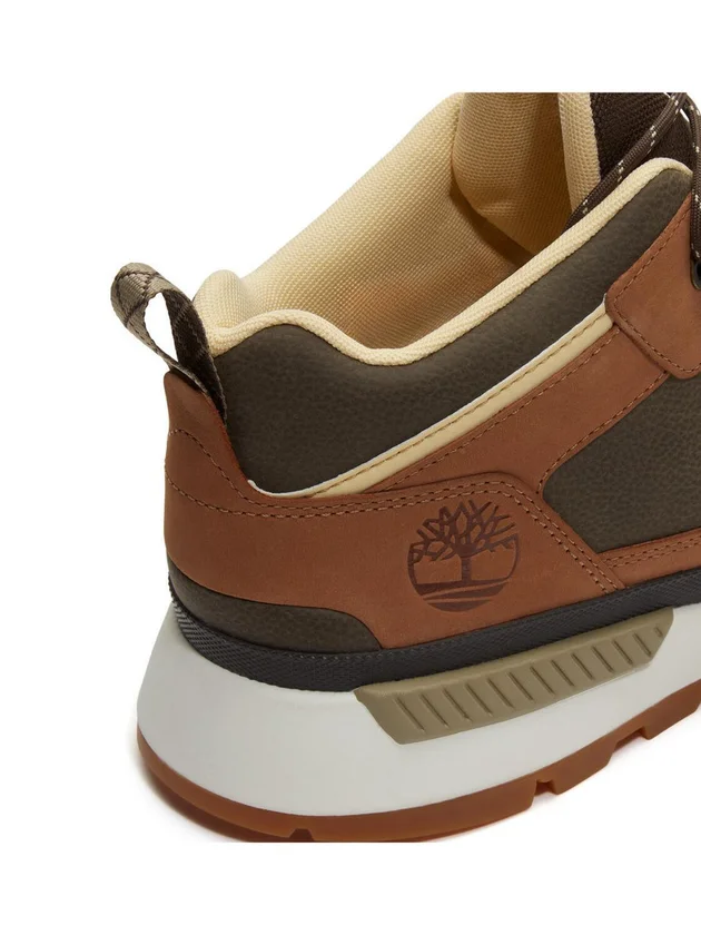 Low Lace Up Sneaker