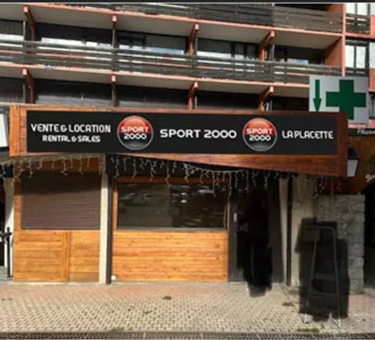 Extérieur du magasin SPORT 2000 PRA-LOUP LA PLACETTE