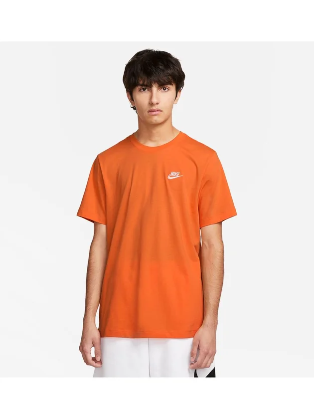 Club Tee