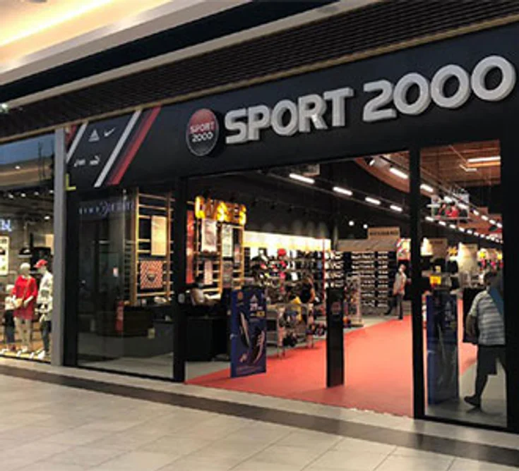 Extérieur du magasin SPORT 2000 SARROLA