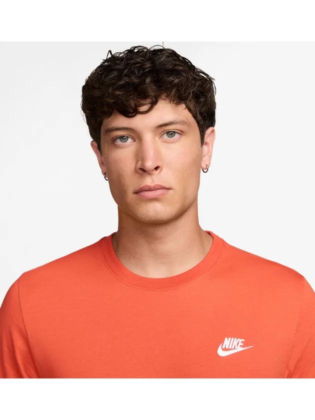 Club Tee