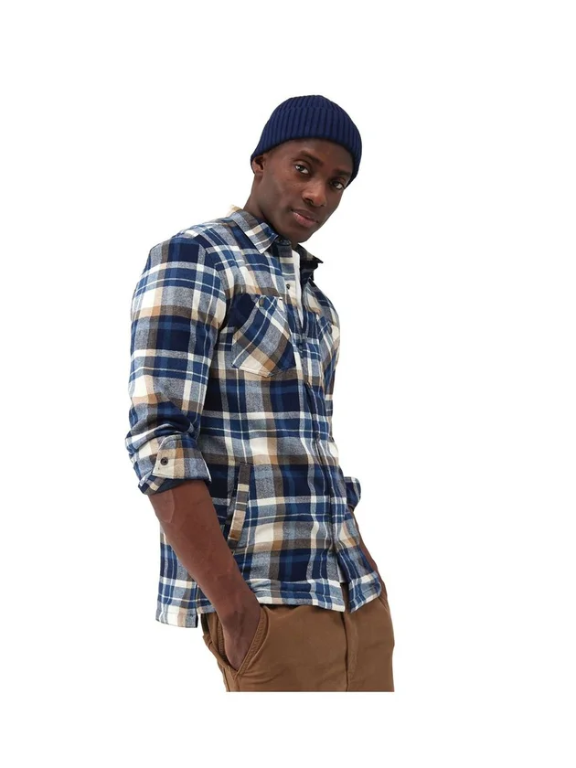 Thamos
