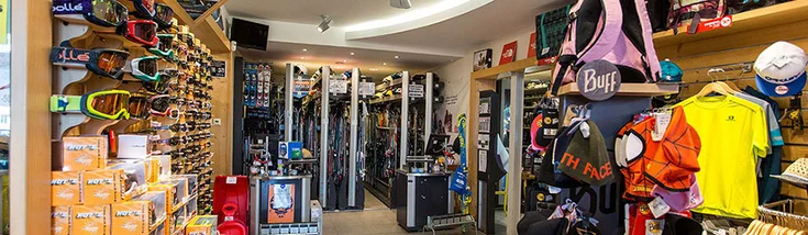 Intérieur du magasin SPORT 2000 ST FRANCOIS LONGCHAMP RAVOIR'SPORTS LA MADELEINE