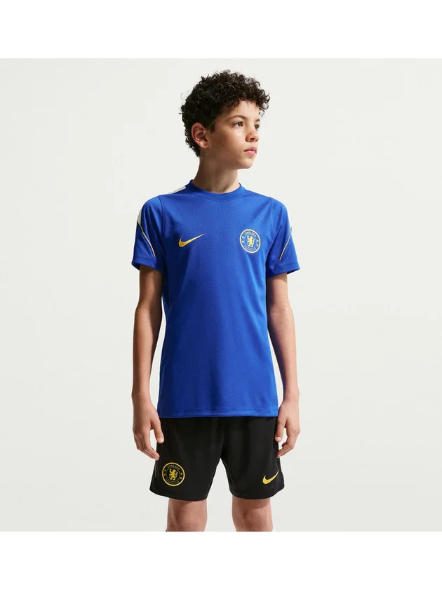CFC Y NK DF STRK SS TOP K
