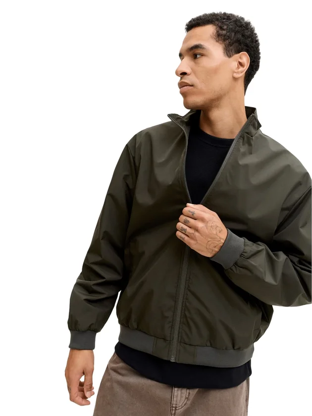 JJecharge Stand Collar Bomber Noos