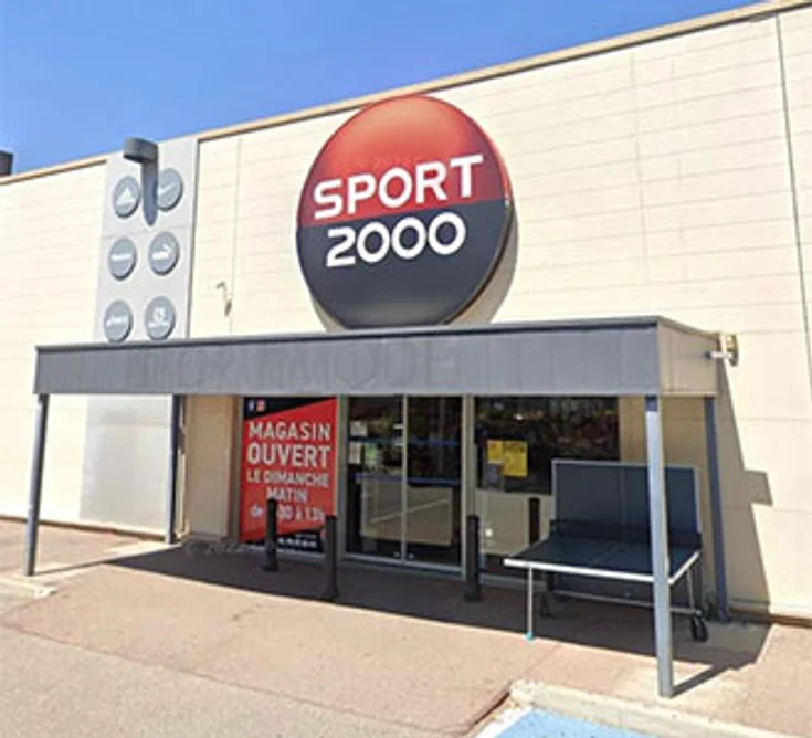 Extérieur du magasin SPORT 2000 ST MAXIMIN LA STE BAUME