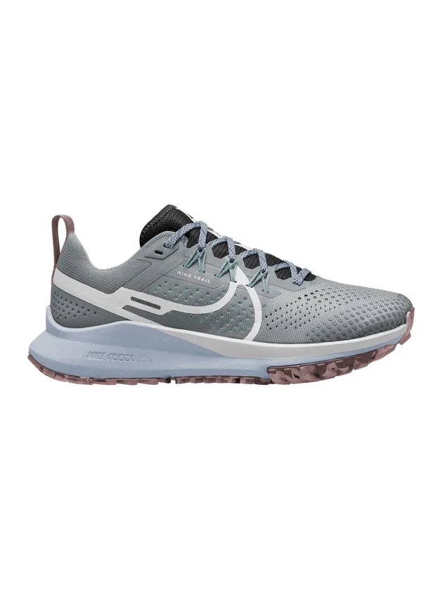React Pegasus Trail 4