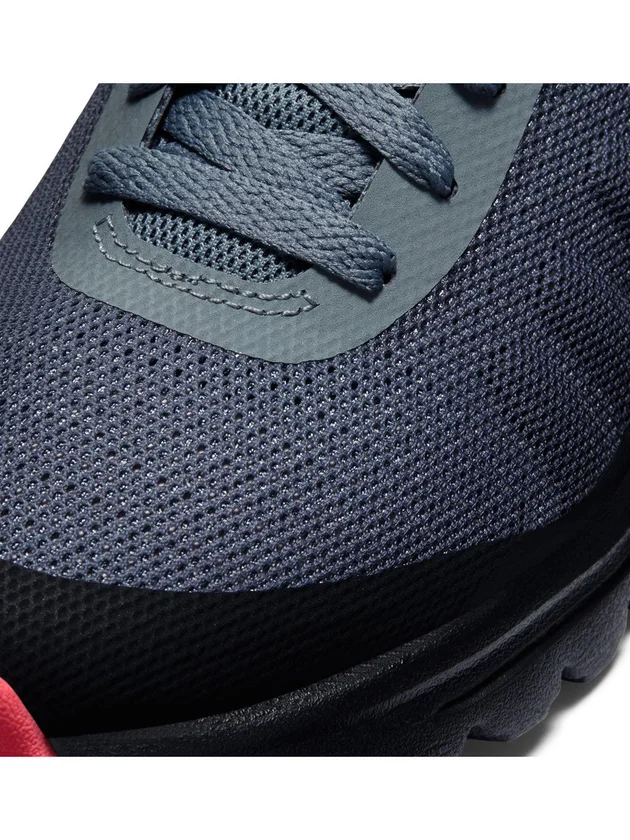 Air Max Invigor