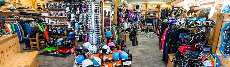 Intérieur du magasin SPORT 2000 LES ROUSSES BERTHET SPORTS
