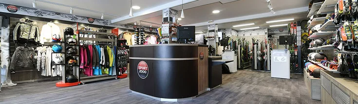 Intérieur du magasin SPORT 2000 COURCHEVEL 1650 SKI PLUS LA RÉSIDENCE