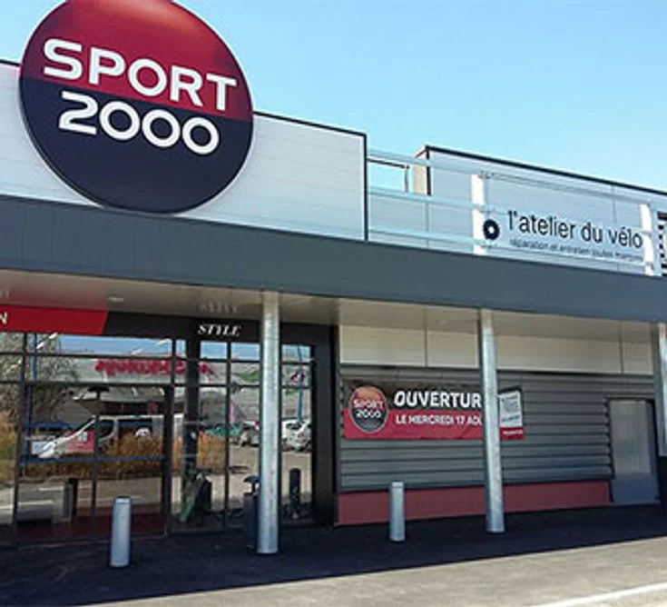 Extérieur du magasin SPORT 2000 NORT SUR ERDRE LES TOUCHES  (MONDOVELO)