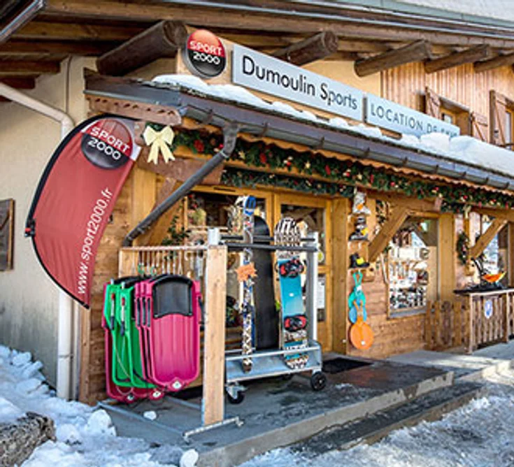 Extérieur du magasin SPORT 2000 CREST VOLAND DUMOULIN SPORTS