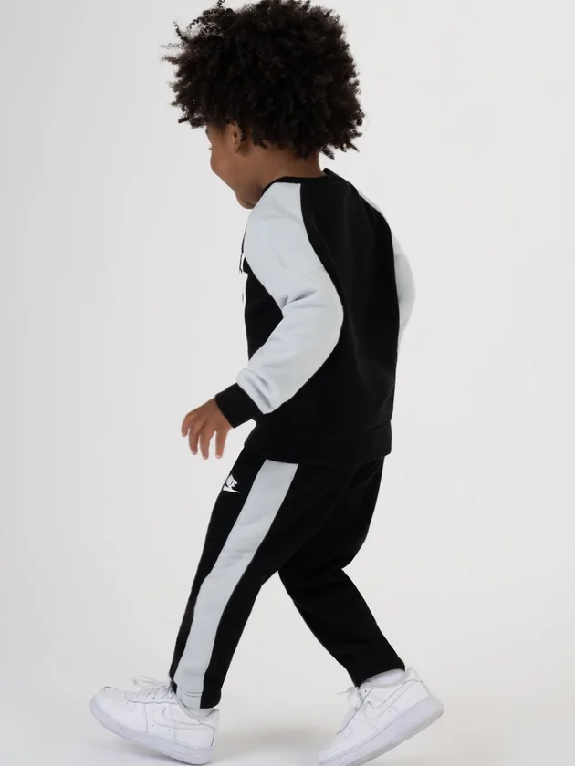 Oversized Futura Crew Set