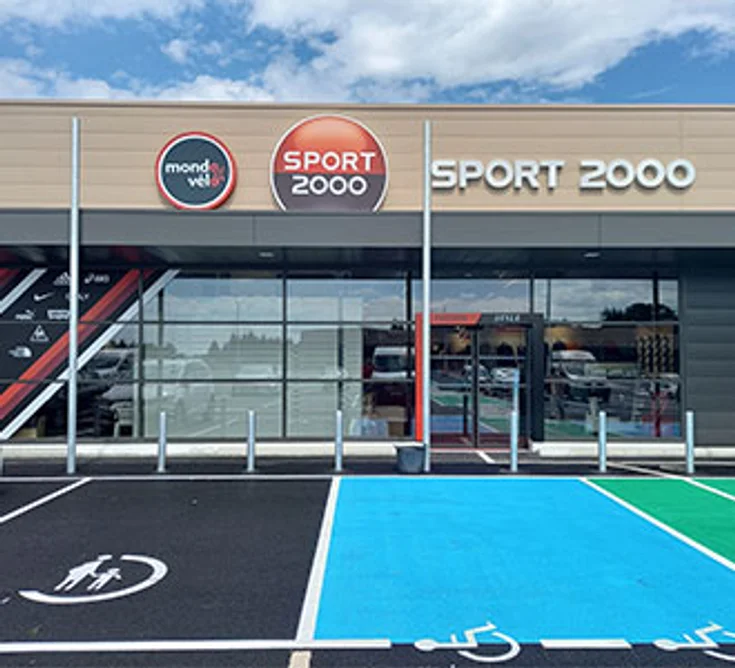 Extérieur du magasin SPORT 2000 GLANDON