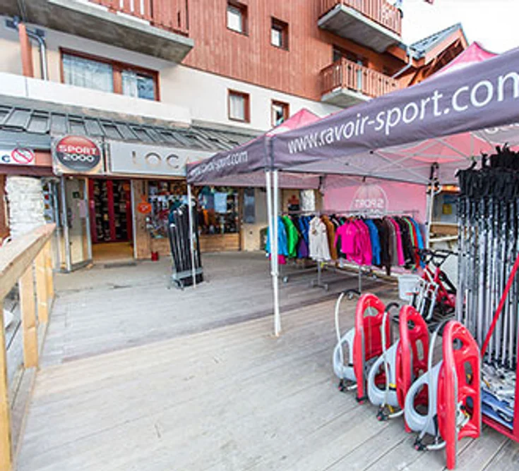 Extérieur du magasin SPORT 2000 ST FRANCOIS LONGCHAMP RAVOIR'SPORTS LES LONGES