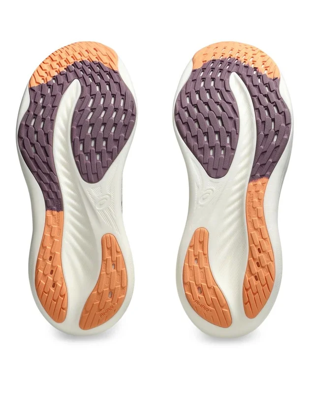 Gel Nimbus 26