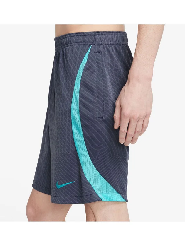 FCB Nk Df Strk Short Kz 3R