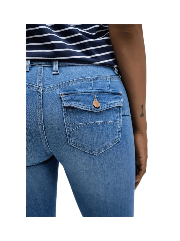 Wonder With Pockets