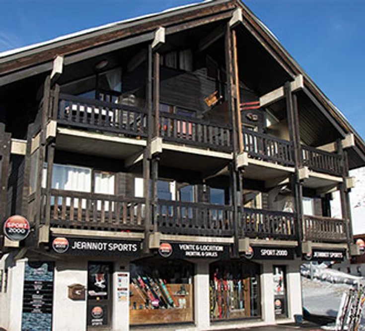 Extérieur du magasin SPORT 2000 ALPE D'HUEZ JEANNOT SPORTS
