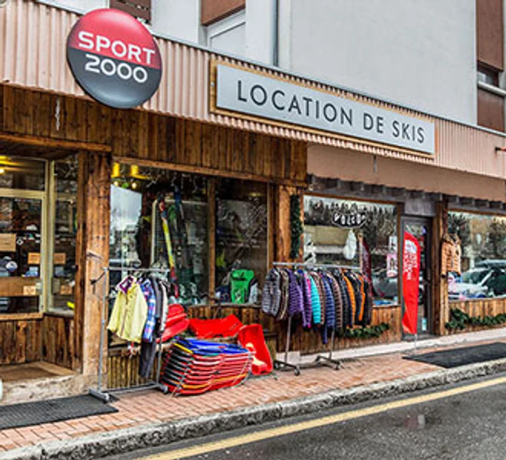 Extérieur du magasin SPORT 2000 BOZEL LA CAGE O SPORT