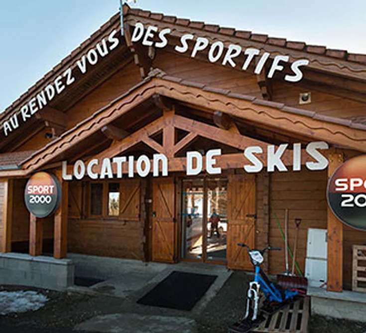 Extérieur du magasin SPORT 2000 CHALMAZEL AU RENDEZ VOUS DES SPORTIFS