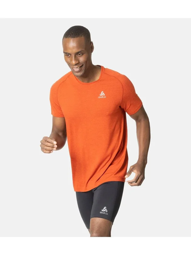 Essential Seamless Crew Neck S S