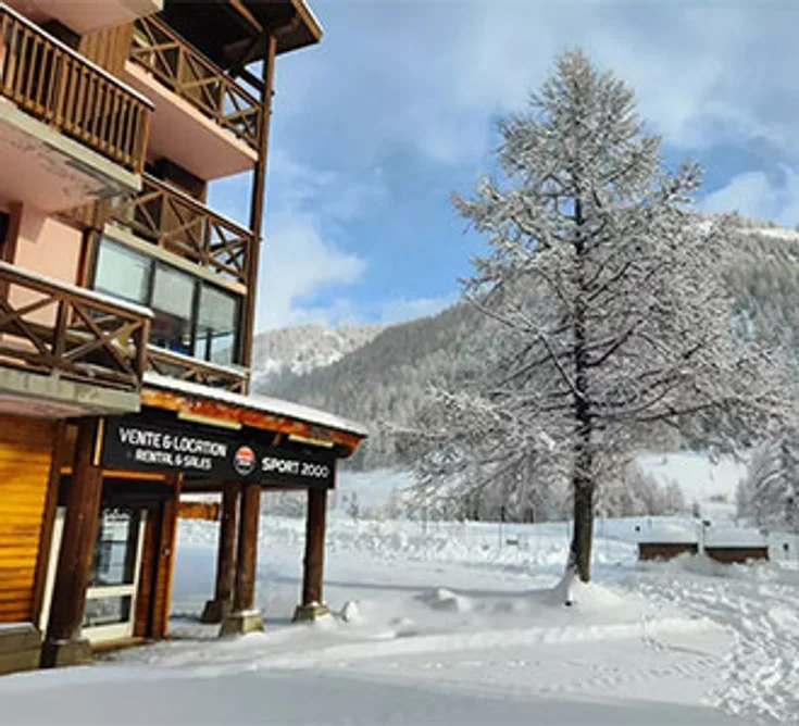 Extérieur du magasin SPORT 2000 VAL D'ALLOS LA FOUX MOUNTAIN PARADISE LABRAU