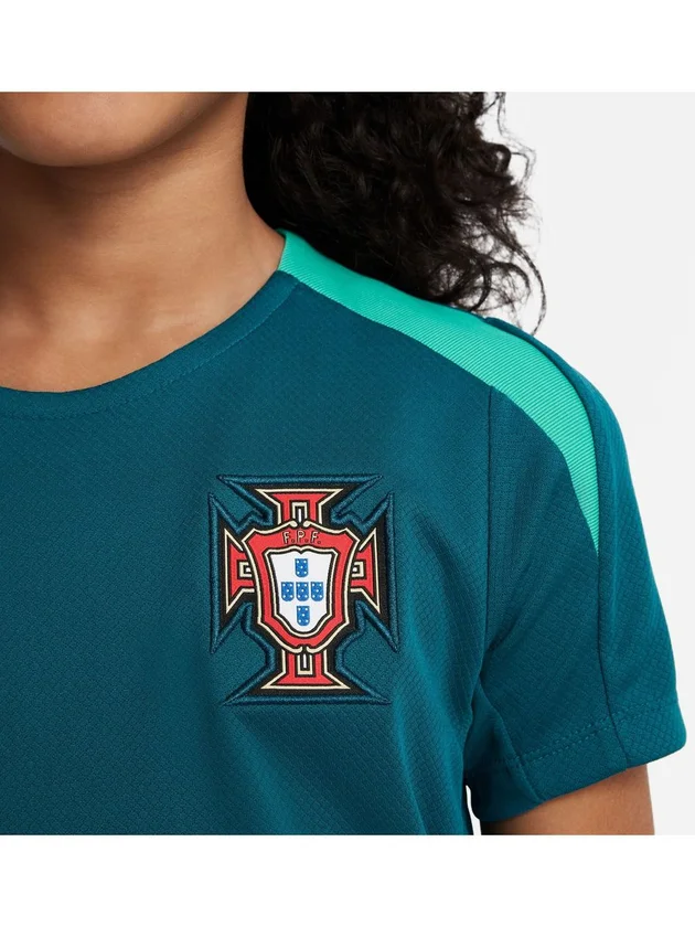 Portugal Strike K