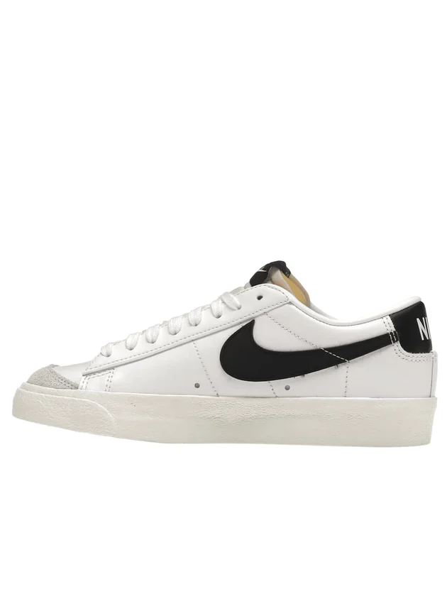 Blazer Low 77