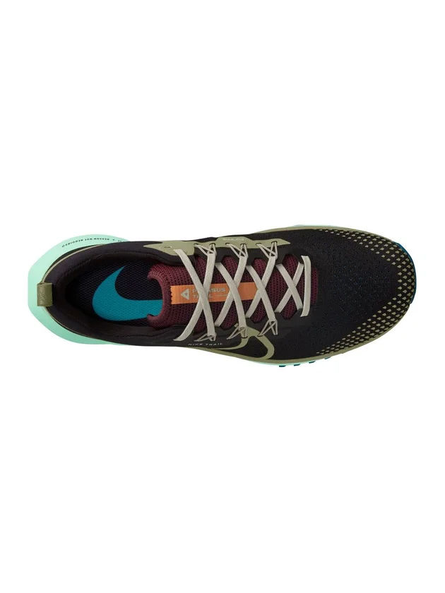React Pegasus Trail 4