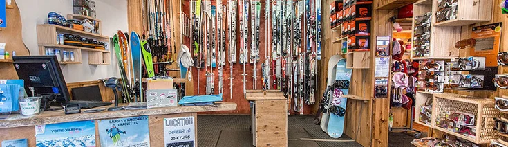 Intérieur du magasin SPORT 2000 LA MONGIE PLANETE GLISSE