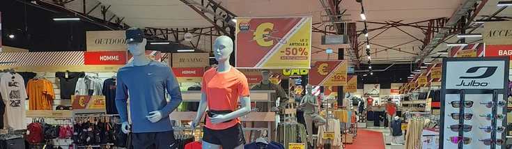 Intérieur du magasin SPORT 2000 AURILLAC
