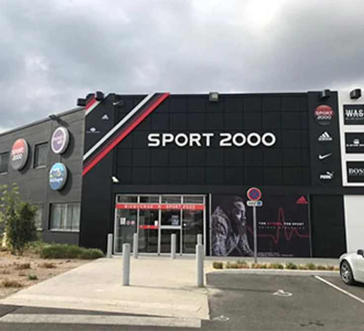 Extérieur du magasin SPORT 2000 NIMES  (ESPACE MONTAGNE)
