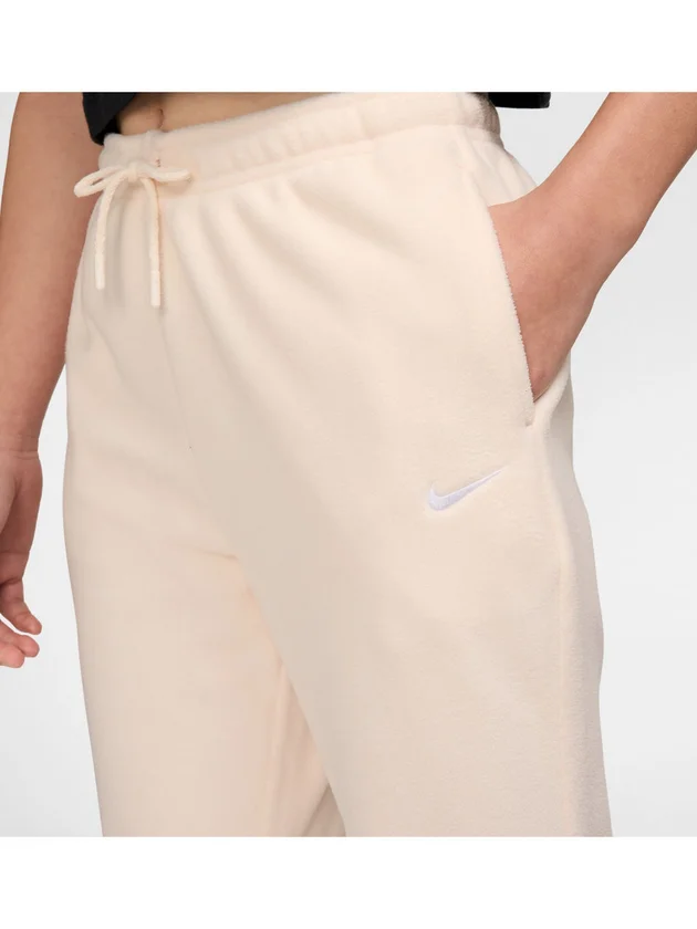 NSW FLC PNT 2 Cozy