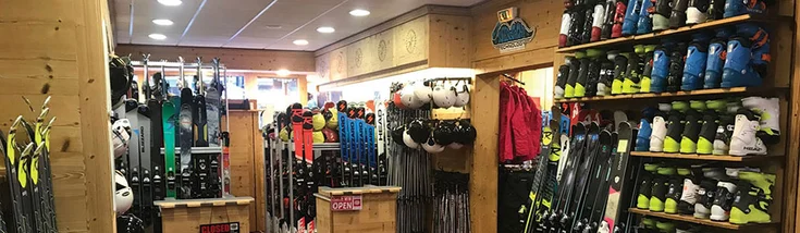 Intérieur du magasin SPORT 2000 LES DEUX ALPES LA SKIRIE